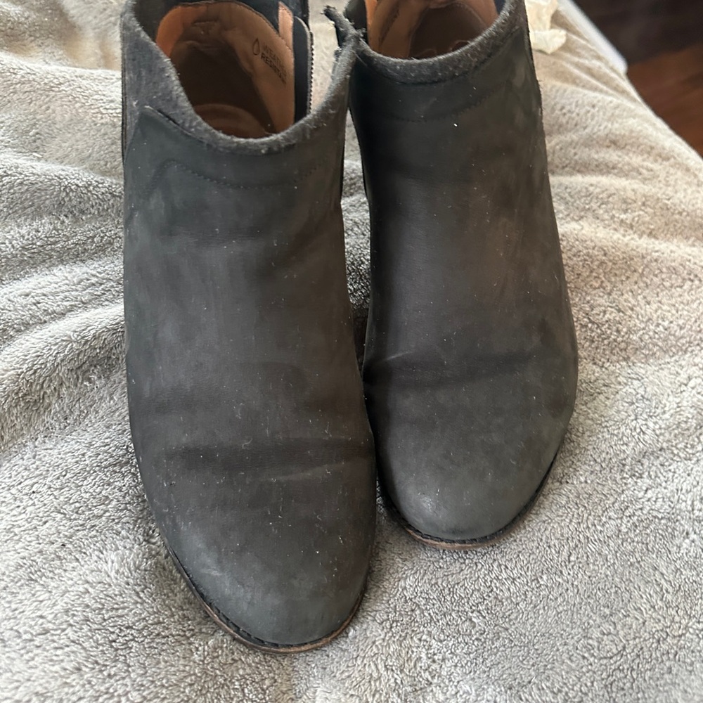 Women's Black Ankle Boots Vionic